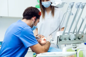 Leia mais sobre o artigo Covid-19: a importância dos dentistas nas UTIs